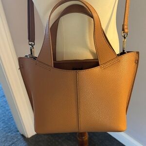 HOBO Vida Small Tote